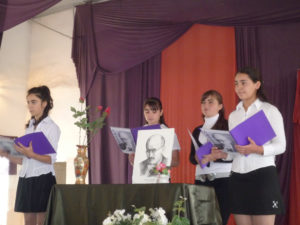 Students at the Karabagh School read poems by Vahan Tekeyan.