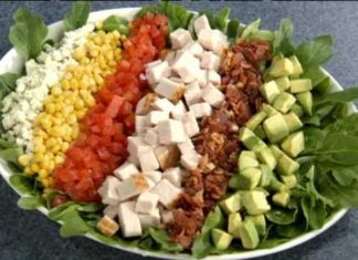 Spinach, Turkey and Rice Cobb Salad with Garlic Vinaigrette recipe