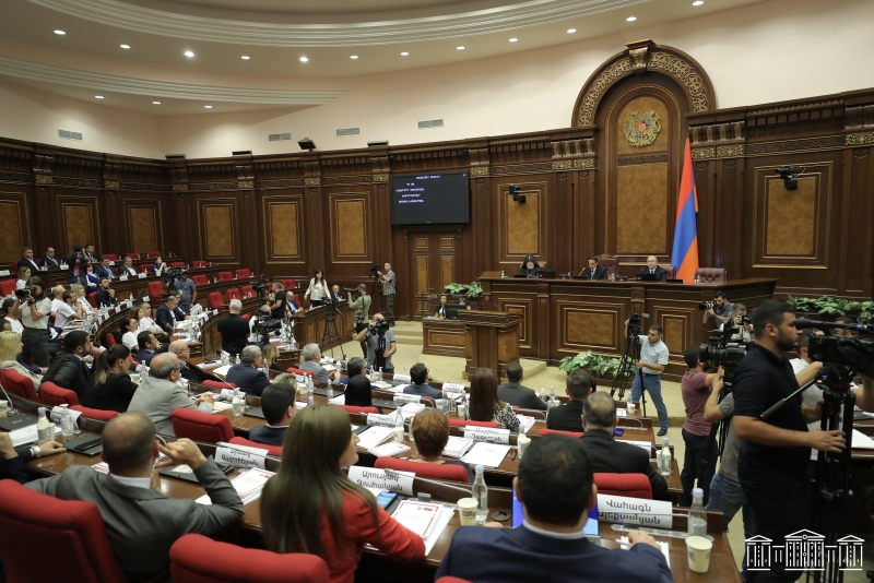 Armenian National Assembly Holds First New Session, Pashinyan