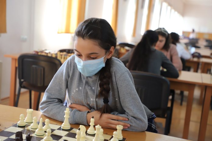 Five Armenian chess players make it to FIDE's February rating – Public  Radio of Armenia