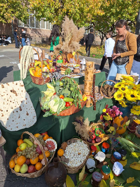 Vahan Tekeyan School in Karbi Celebrates Golden Autumn Festival - The ...