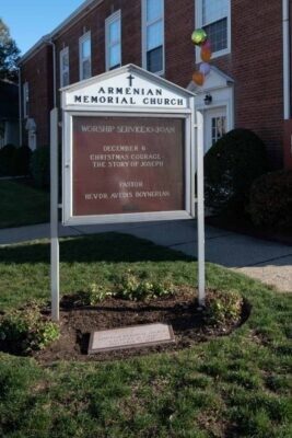 Sign_Armenian_Memorial_Church,_Watertown,_Massachusetts