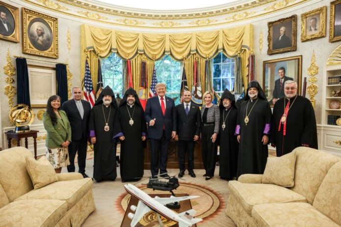 TrumpPrayer